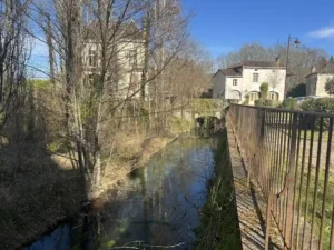 55 mairie_commune_chateau_leveque_dordogne_perigord